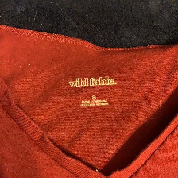 Burgundy SMALL crop top - Picture 2 of 3